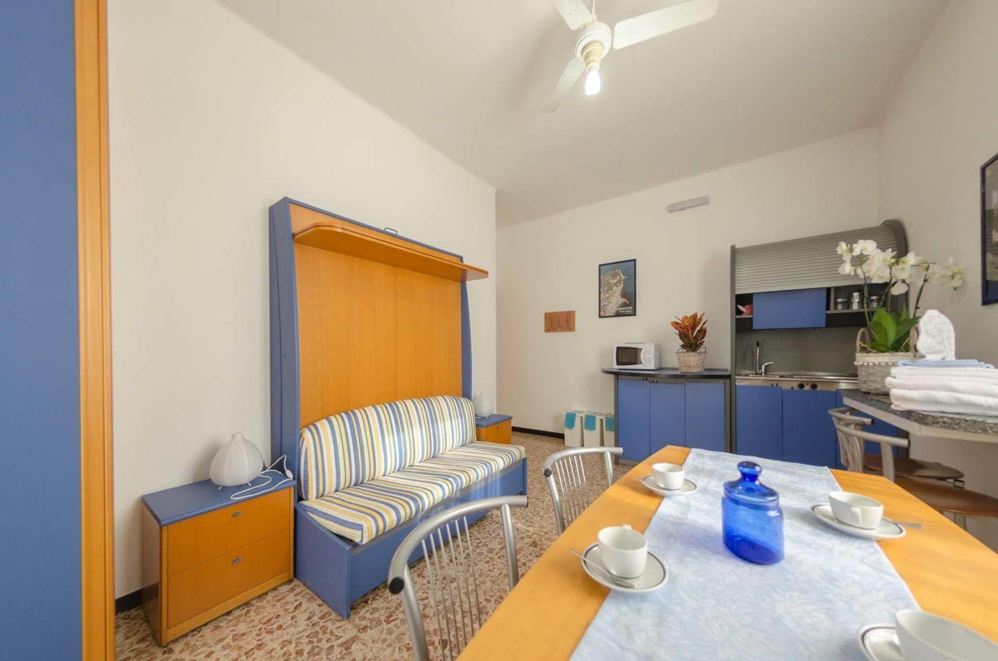 Residenza Adelaide Aparthotel Finale Ligure Exterior foto
